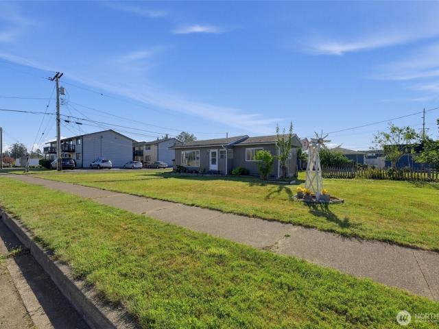 House for sale in Cosmopolis, Washington