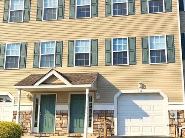 Townhouse for sale in Delco, Pennsylvania