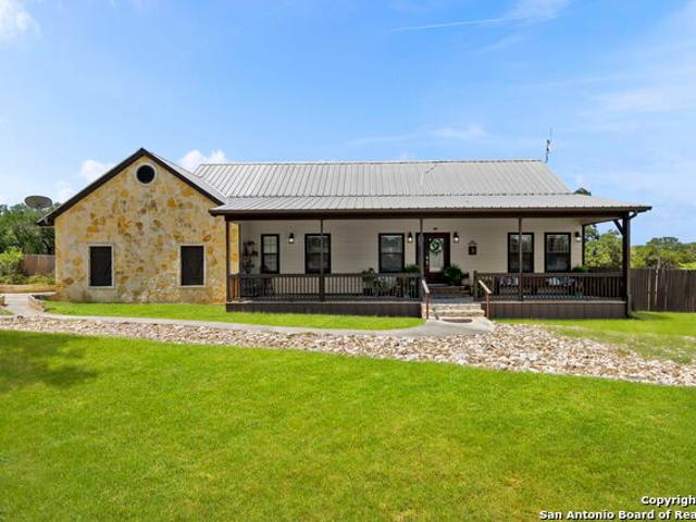 House for sale in Bandera, Texas