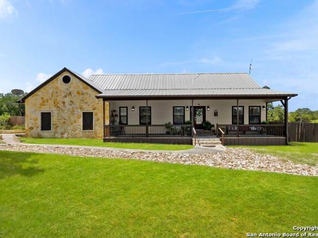 House for sale in Bandera, Texas