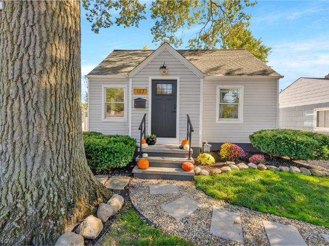 House for sale in Avon Lake, Lorain County