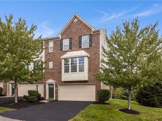 Townhouse for sale in Canonsburg, Pennsylvania