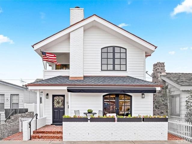 House for sale in Balboa Island, Corona Del Mar