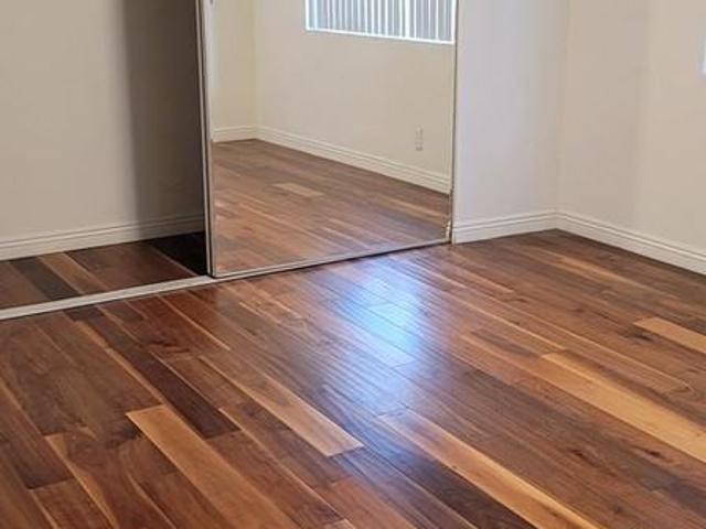 Apartment for rent in Canoga Park, California