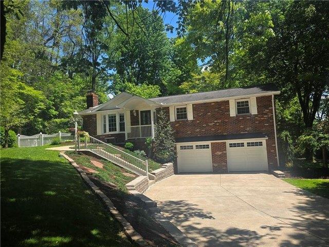 House for sale in New Stanton, Pennsylvania