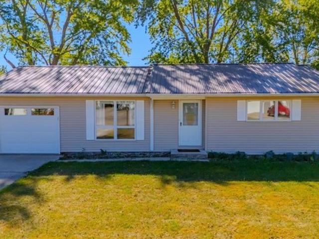 House for sale in La Fontaine, Indiana