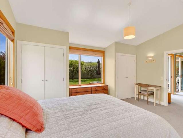 House for sale in Otakou