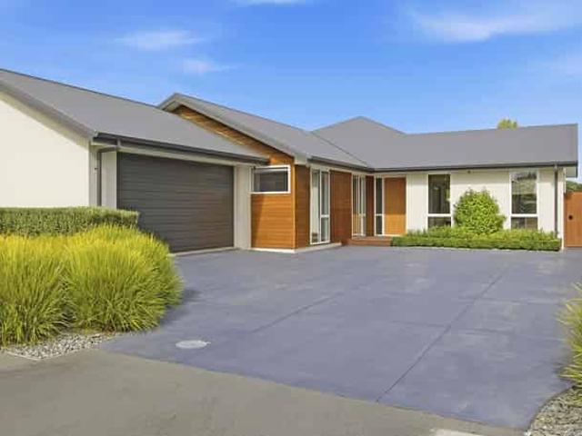 House for rent in Chaslands, Canterbury