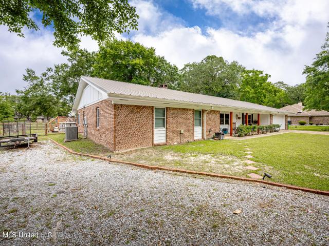 House for sale in Ocean Springs, Mississippi
