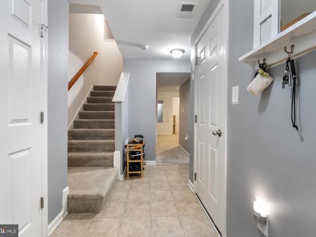 Townhouse for sale in Falling Waters, West Virginia