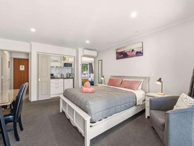 House for sale in Otakou