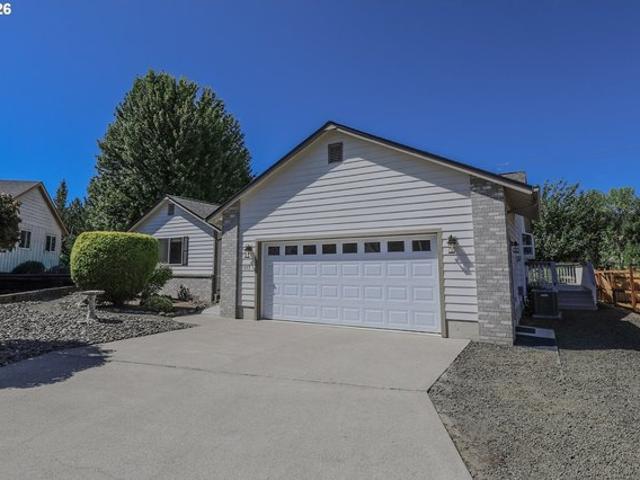 House for sale in Oregonia