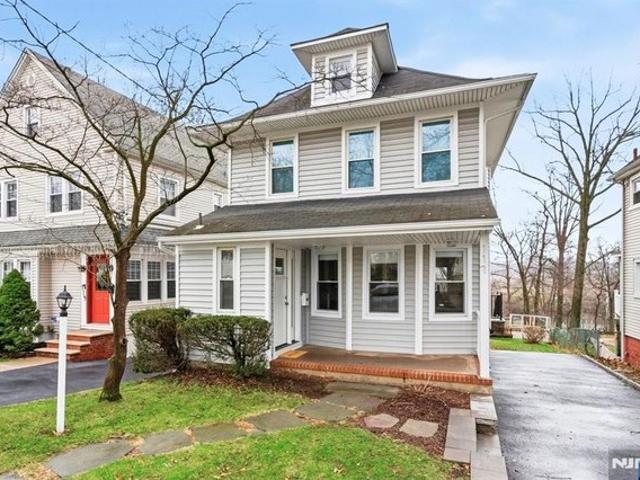 House for sale in Ridgefield Park, New Jersey