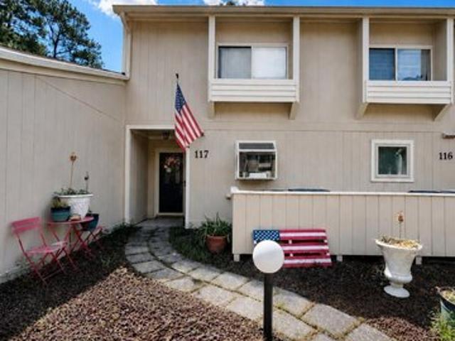 Townhouse for sale in New Bern, North Carolina