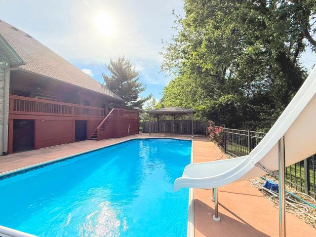 House for sale in Williamstown, Kentucky