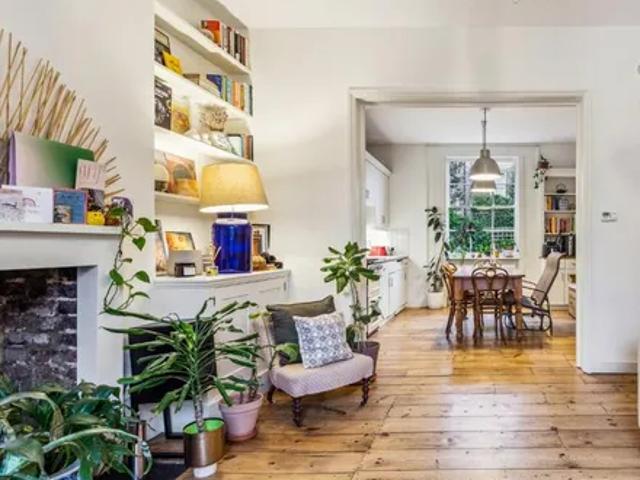 House for rent in Barnsbury, Greater London
