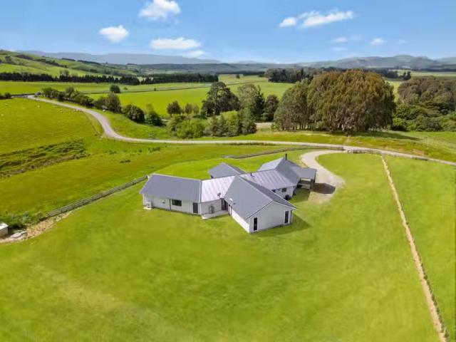 House for sale in Cape Palliser, Wellington