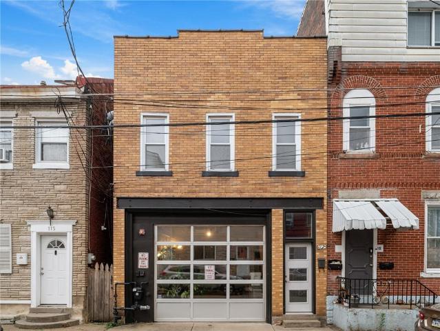 House for sale in Pittsburg, Pennsylvania