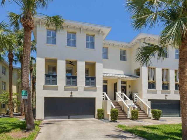 Townhouse for sale in Jacksonville Beach, Florida