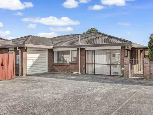 House for sale in Howick, Oroua County