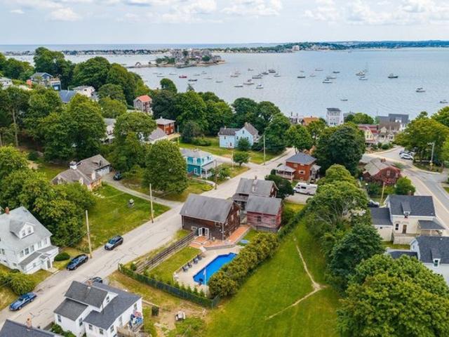 House for sale in Fort Revere, Hull