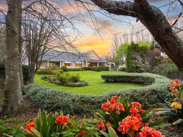 House for sale in Aokautere, Palmerston North