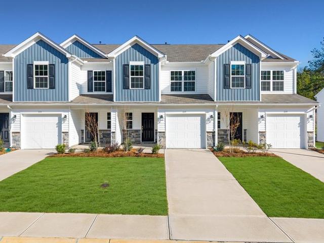 Townhouse for sale in Clinton, South Carolina