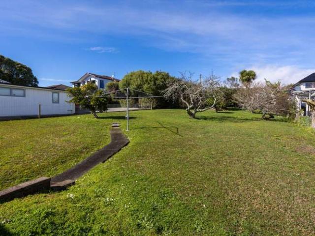 House for sale in Blockhouse Bay, Oroua County