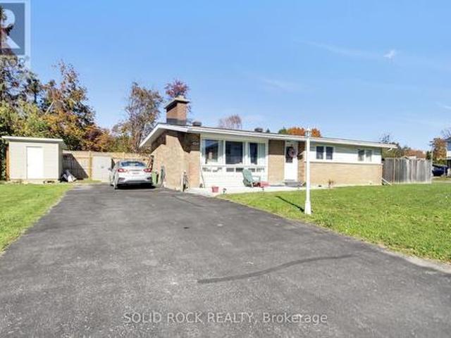 House for sale in College, Ottawa