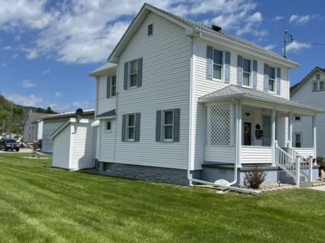 House for sale in Bedford, Pennsylvania