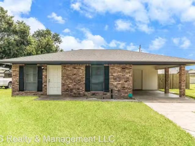 House for rent in Lafayette