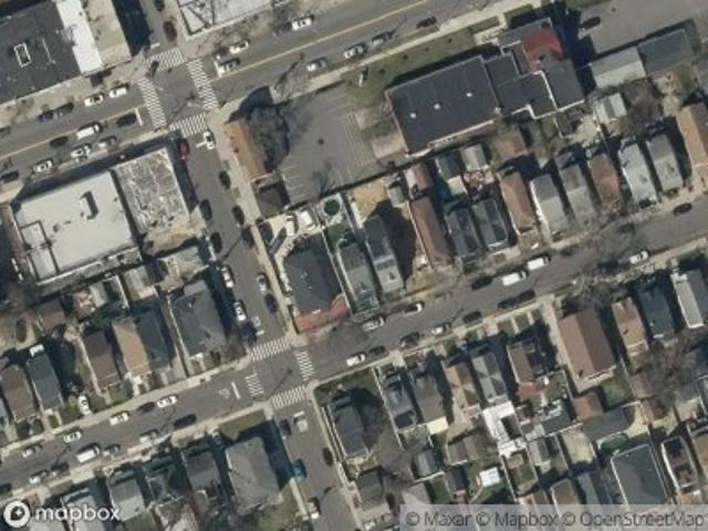 House for sale in Queens, Arverne