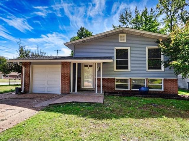 House for sale in Faerber Gardens, Maryland Heights