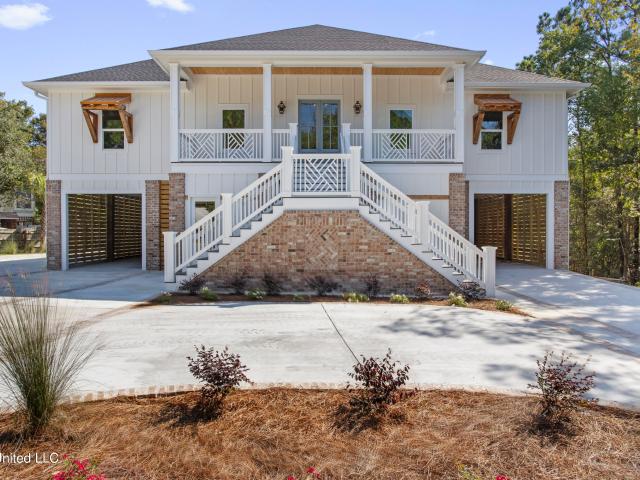 Property for sale in Ocean Springs, Mississippi