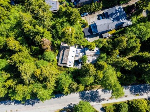 House for sale in Clayoquot, British Columbia