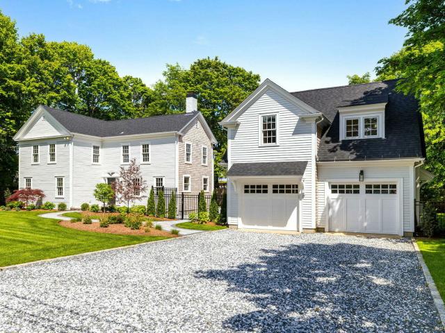 House for sale in Cotuit