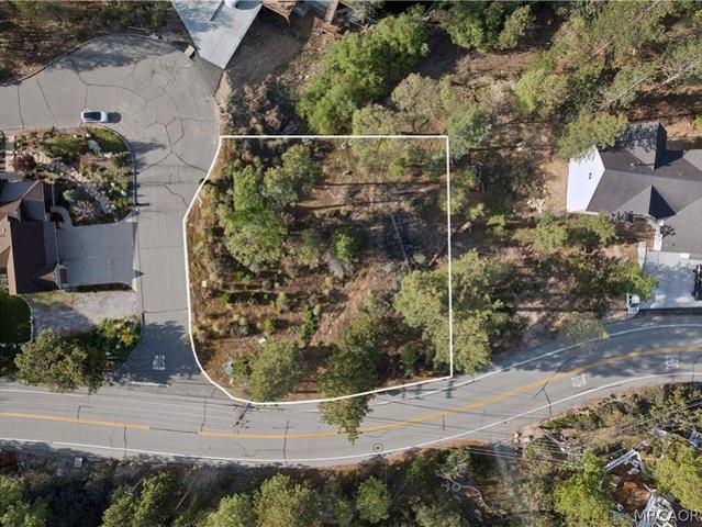 Land for sale in Cedar Glen, California