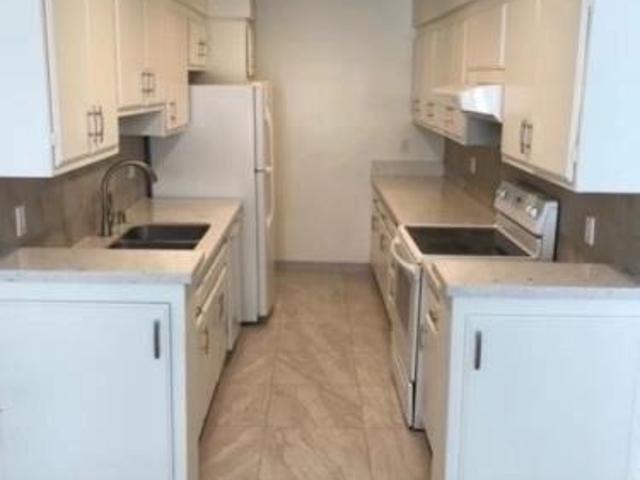 Apartment for rent in Canoga Park, California