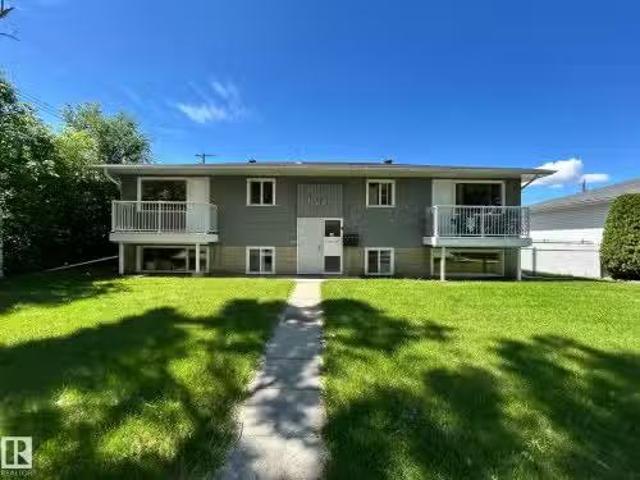 House for sale in Wedgewood, Alberta
