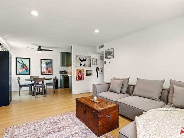 Condo for sale in North Hollywood Neighborhood Council District, Canoga Park