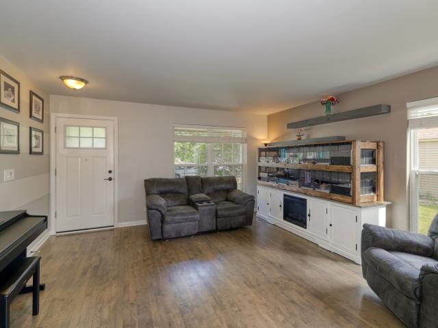 House for sale in Mchenry, Illinois