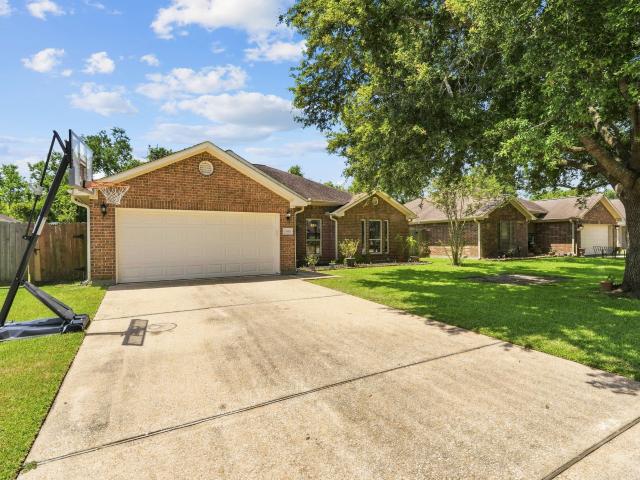 House for sale in Santa Fe, Texas