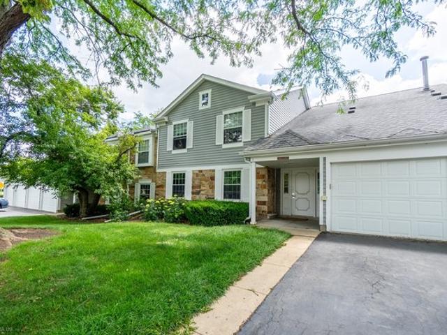 Condo for sale in Buffalo Grove, Illinois
