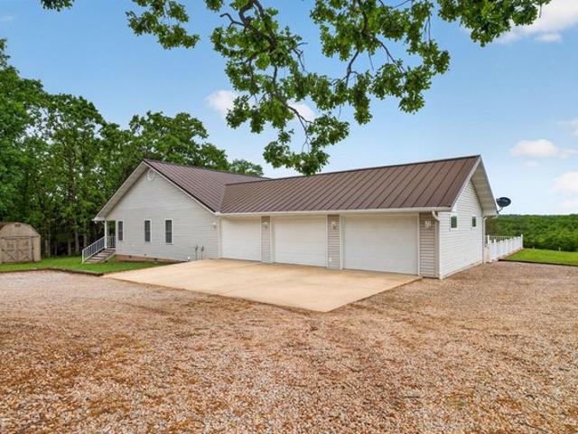 House for sale in Gainesville, Missouri