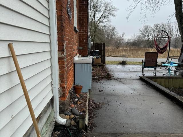 House for sale in Melvin