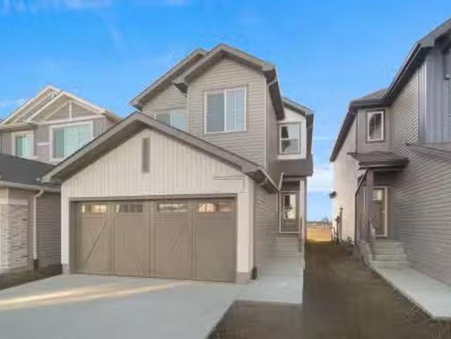 House for sale in Stony Plain, Alberta