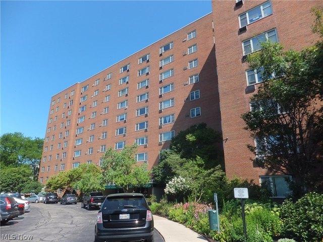 Condo for sale in Lakewood, Ohio