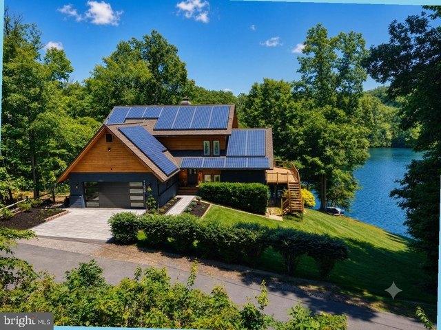 House for sale in Lusby, Maryland