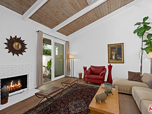Condo for sale in Studio City Neighborhood Council District, Canoga Park