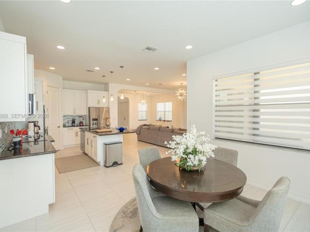 House for sale in Pembroke Pines, Florida